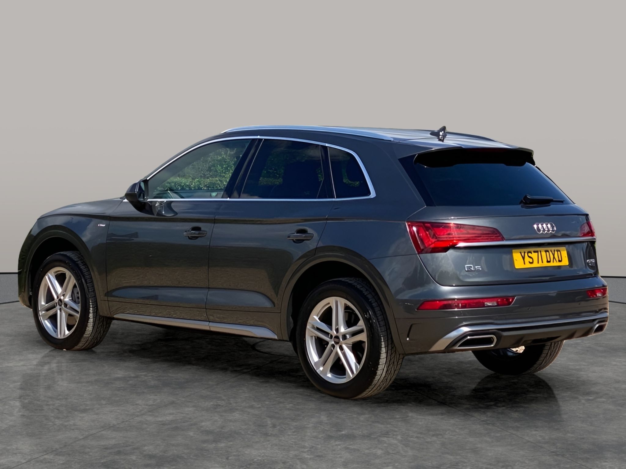 Main listing image - Audi Q5