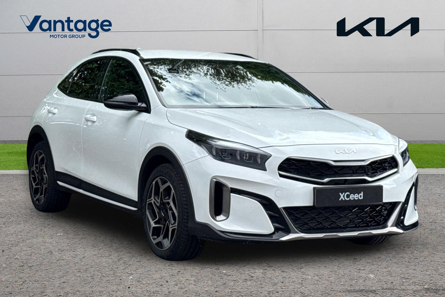 Main listing image - Kia XCeed