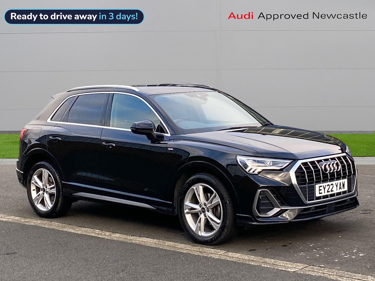 Main listing image - Audi Q3