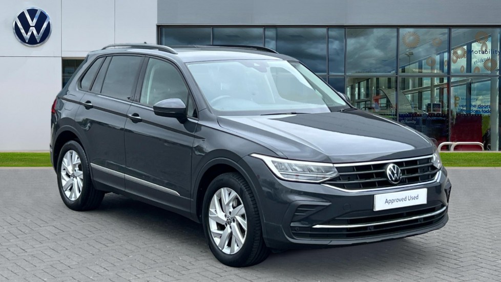Main listing image - Volkswagen Tiguan