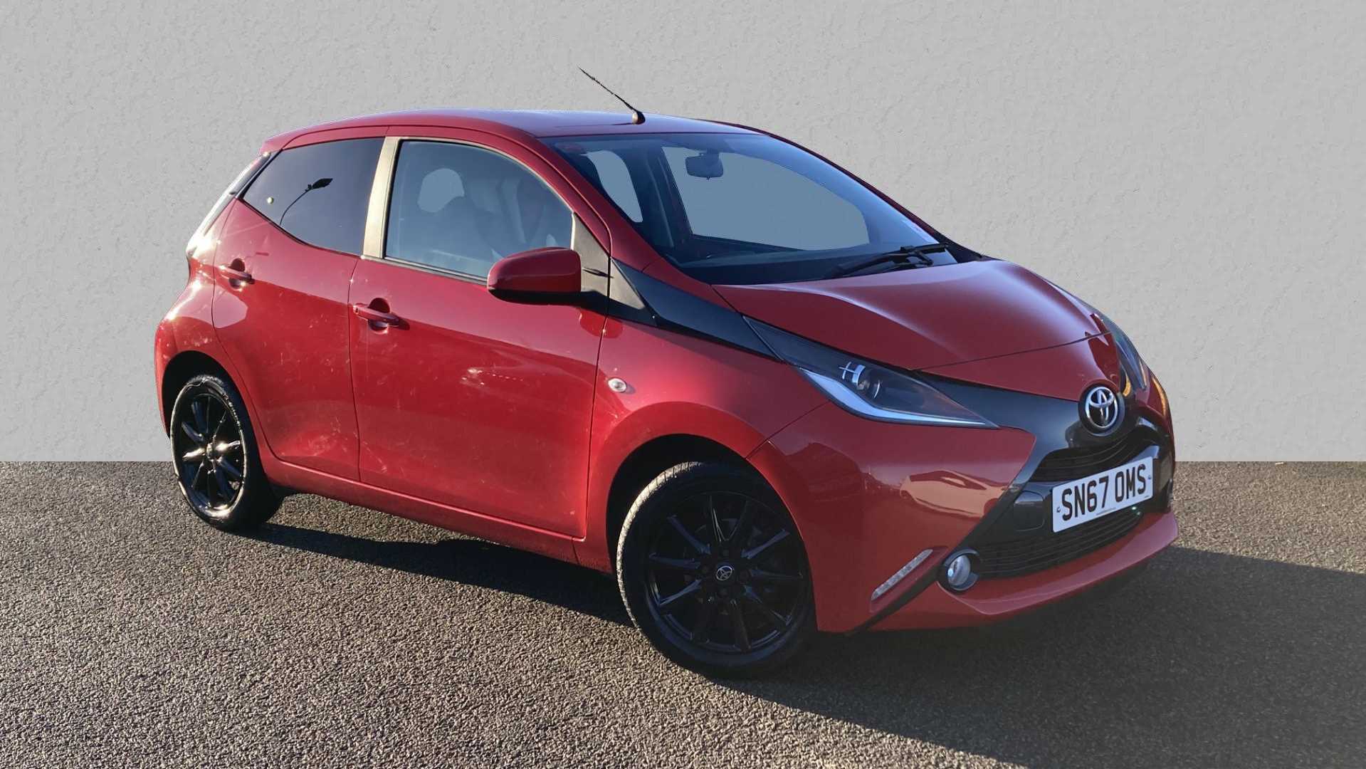 Main listing image - Toyota Aygo