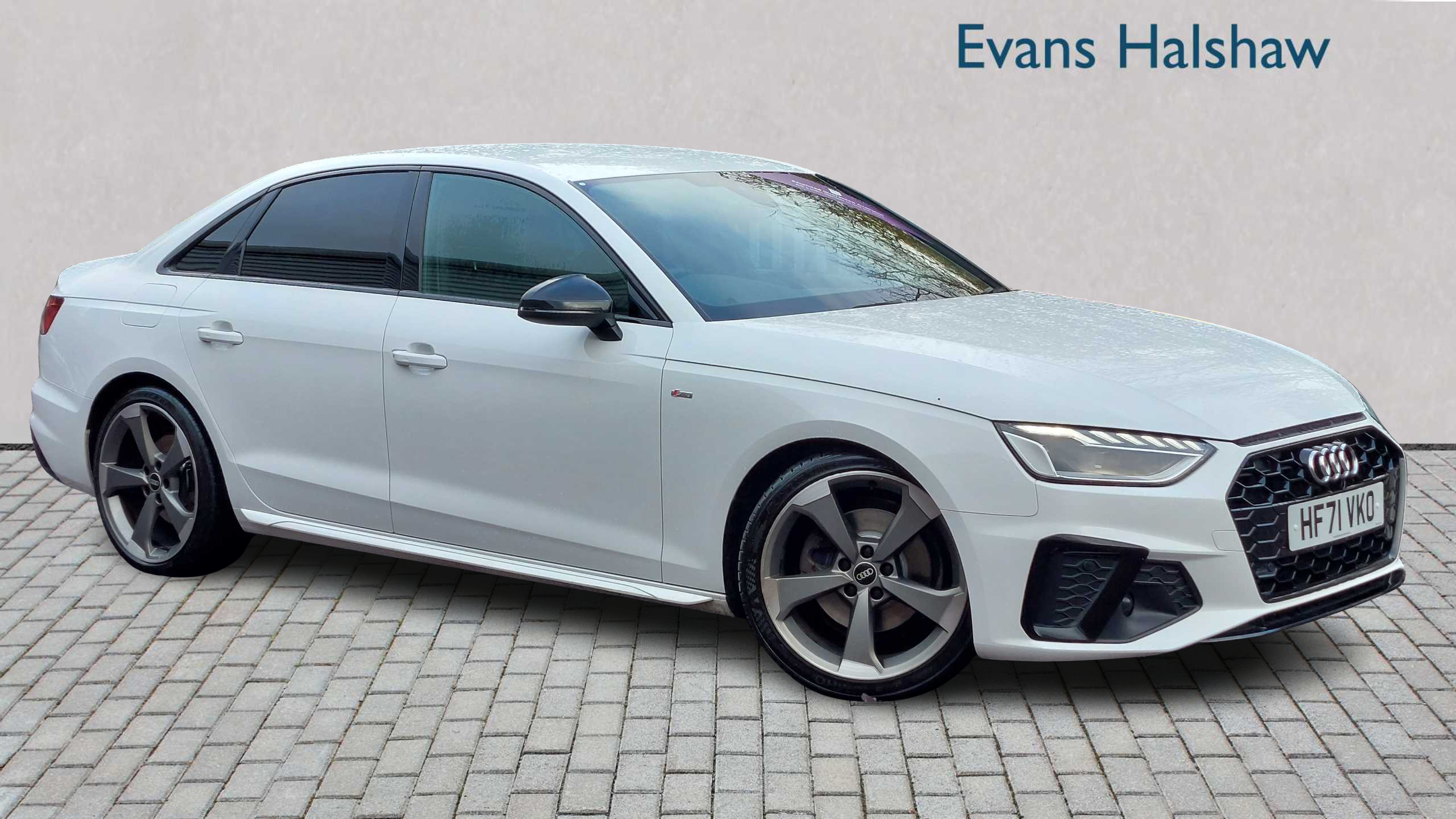 Main listing image - Audi A4