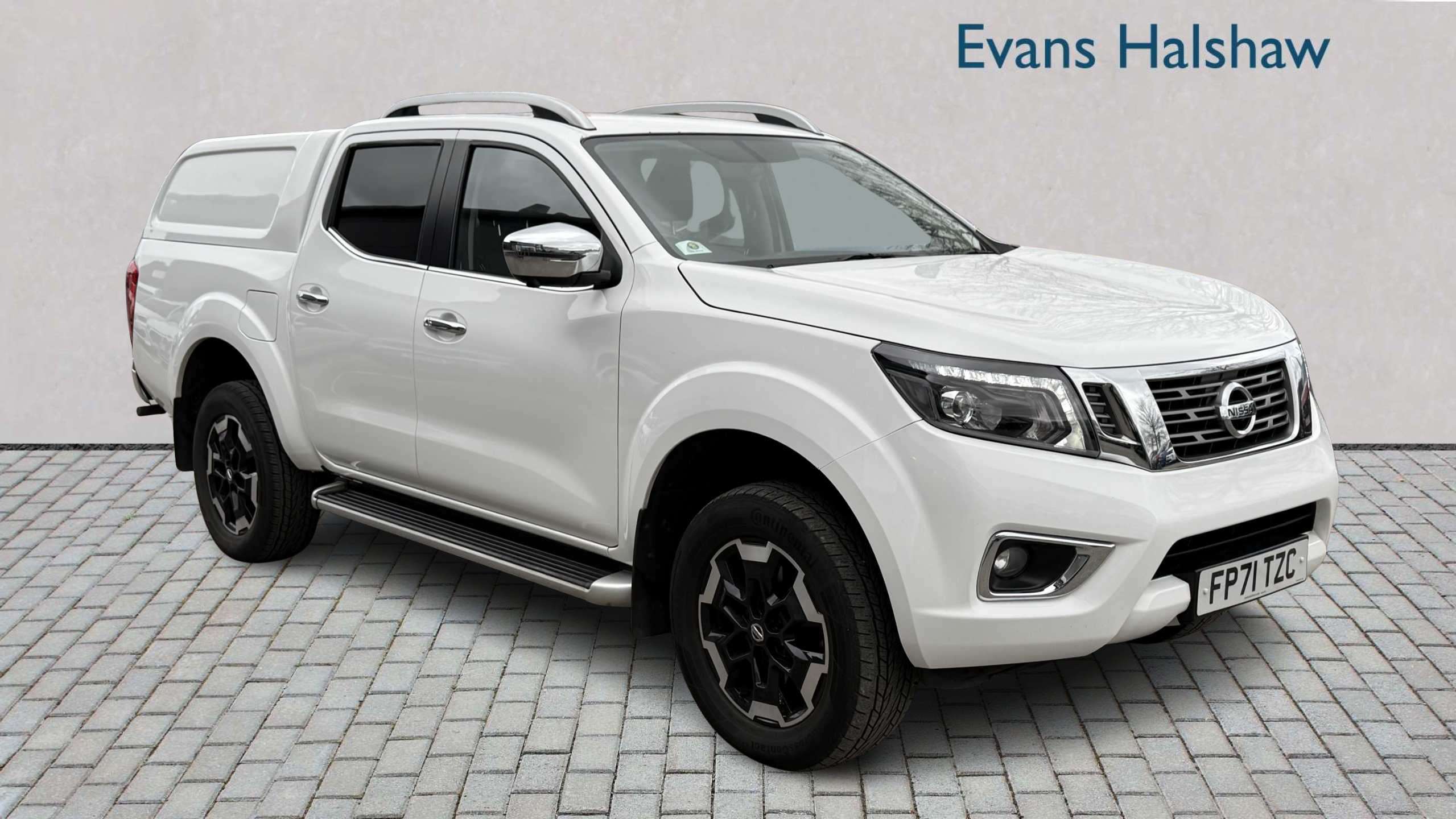 Main listing image - Nissan Navara