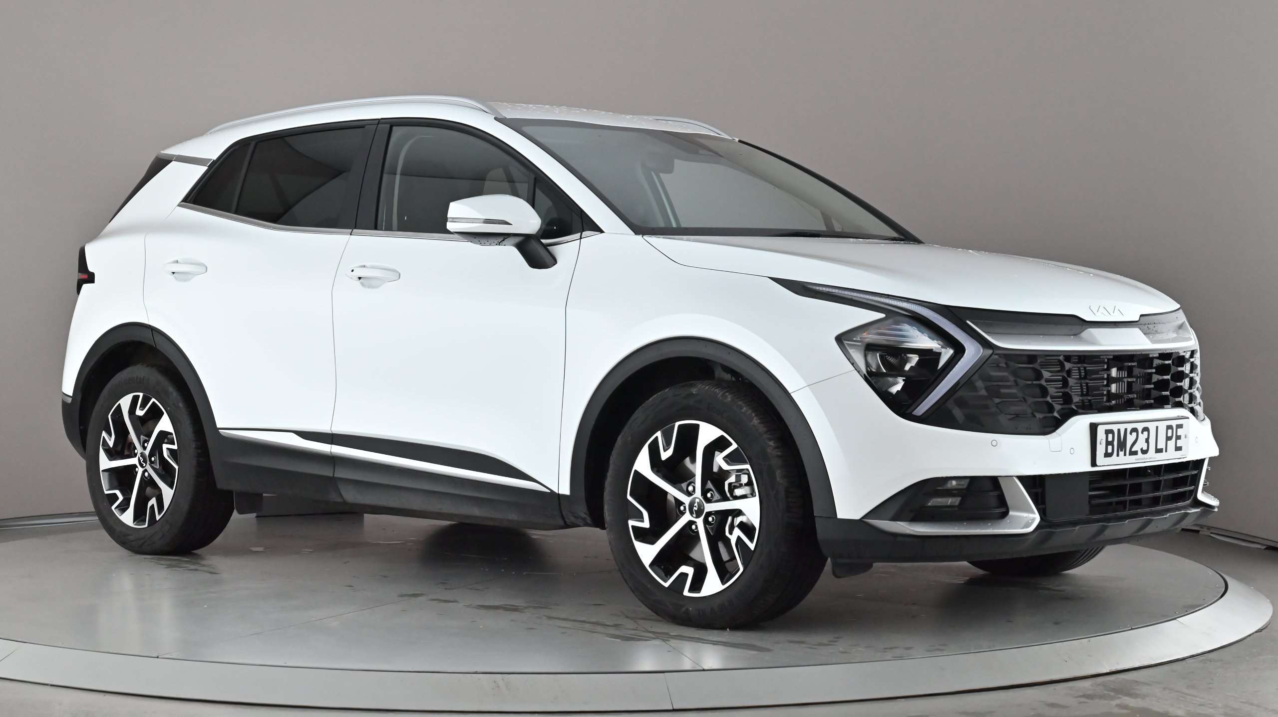 Main listing image - Kia Sportage