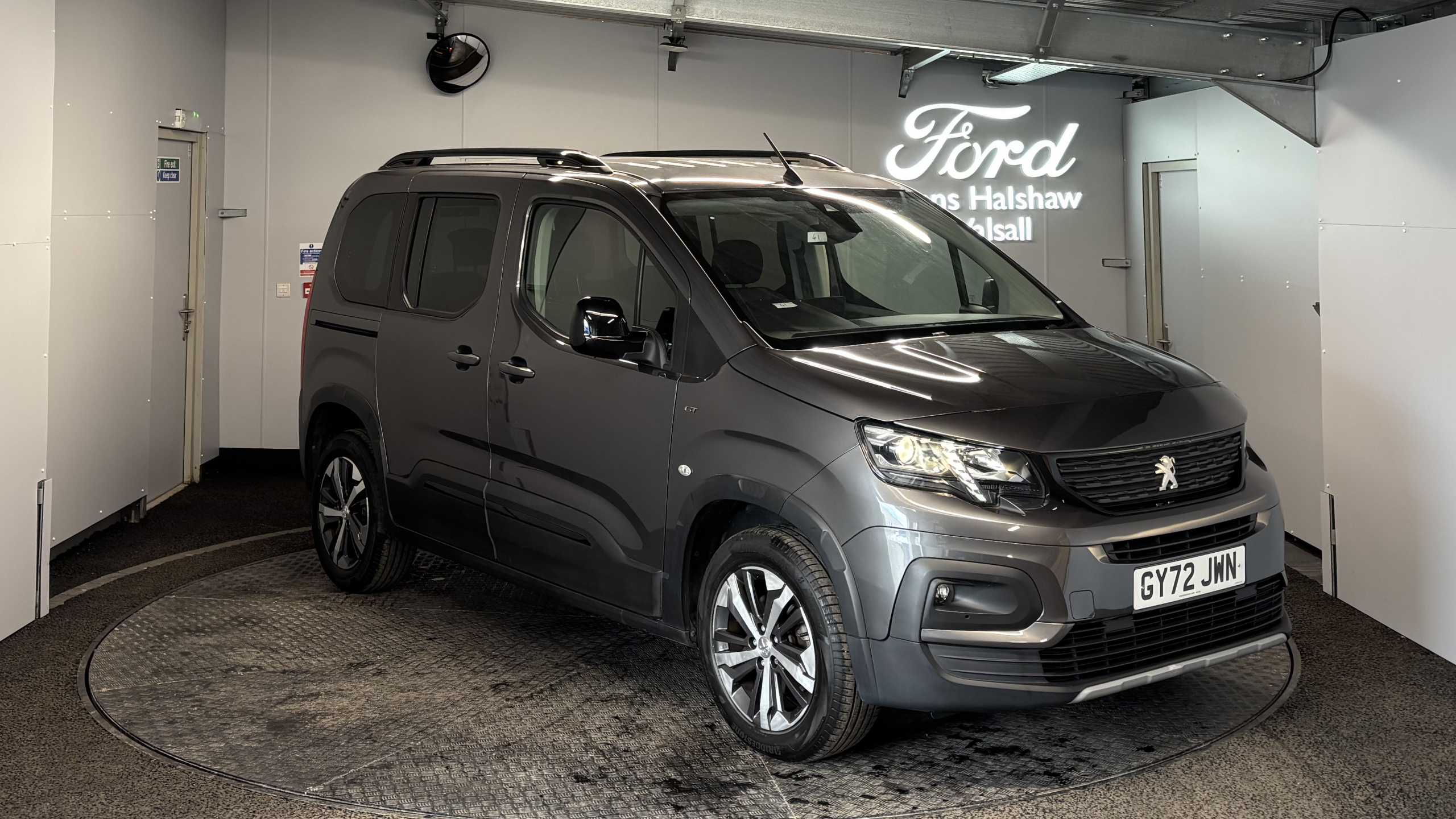 Main listing image - Peugeot Rifter