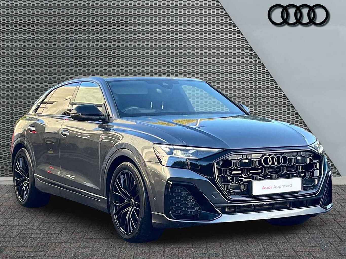 Main listing image - Audi Q8