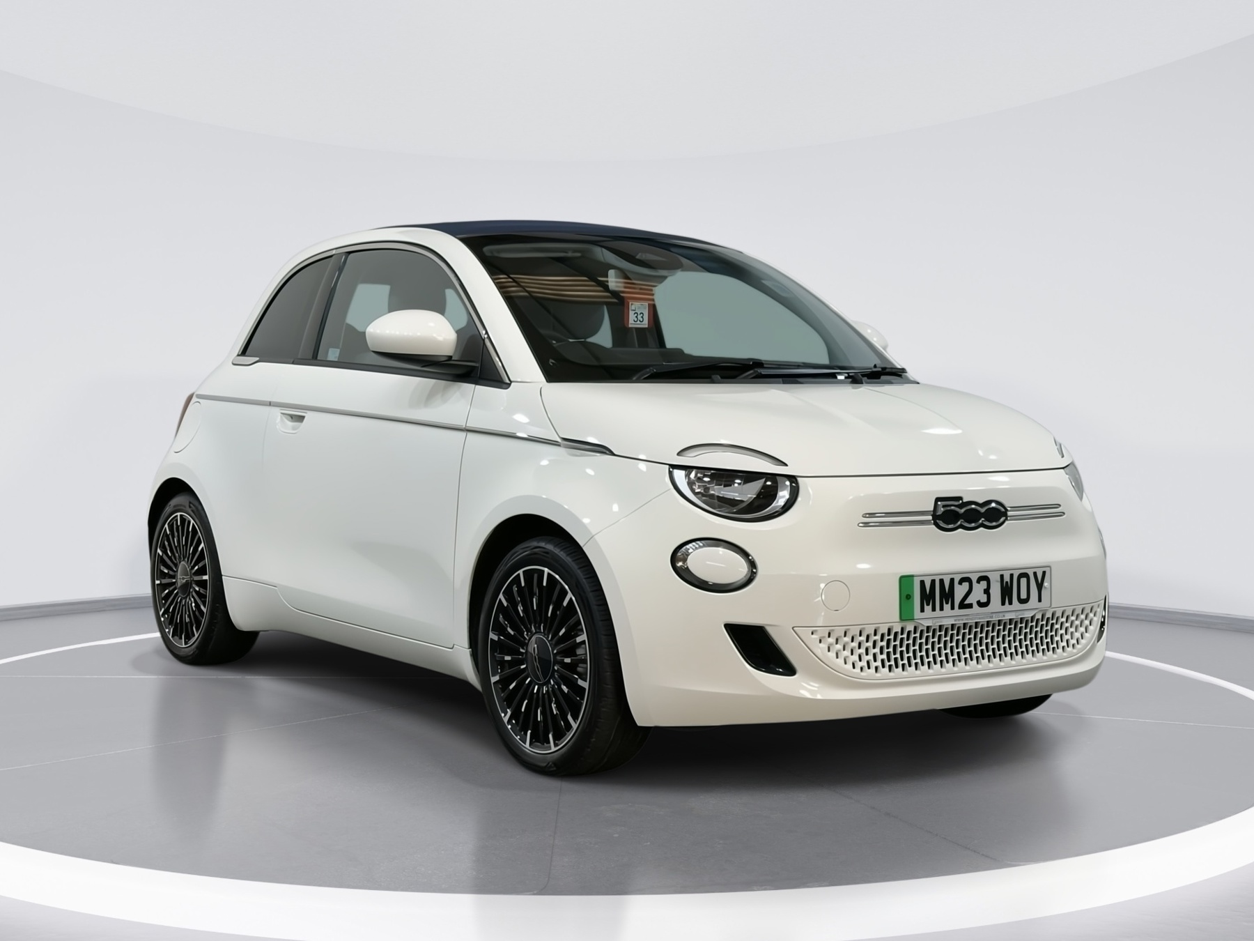 Main listing image - Fiat 500 Electric