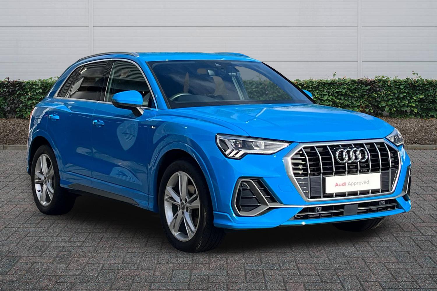 Main listing image - Audi Q3