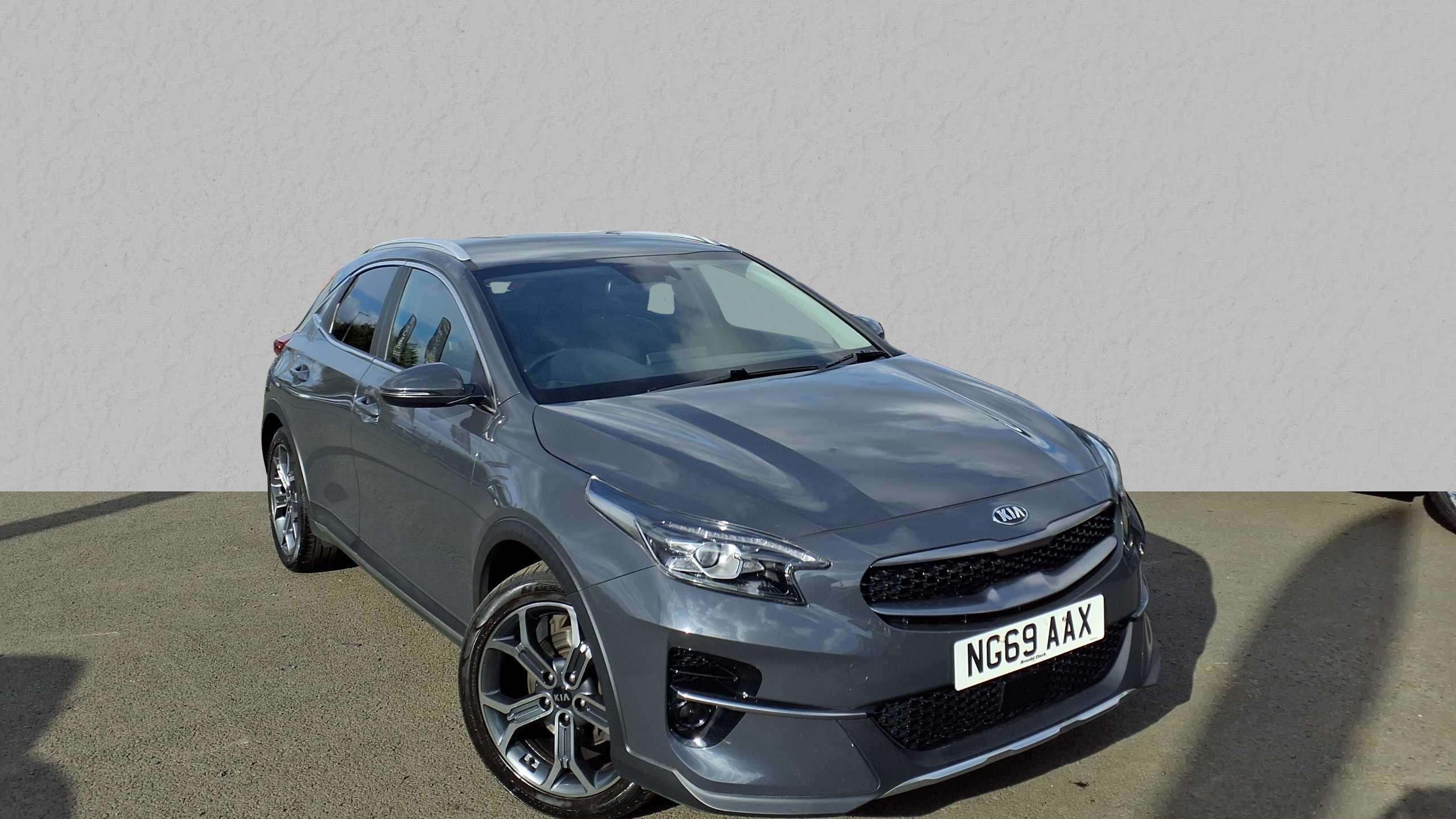 Main listing image - Kia XCeed