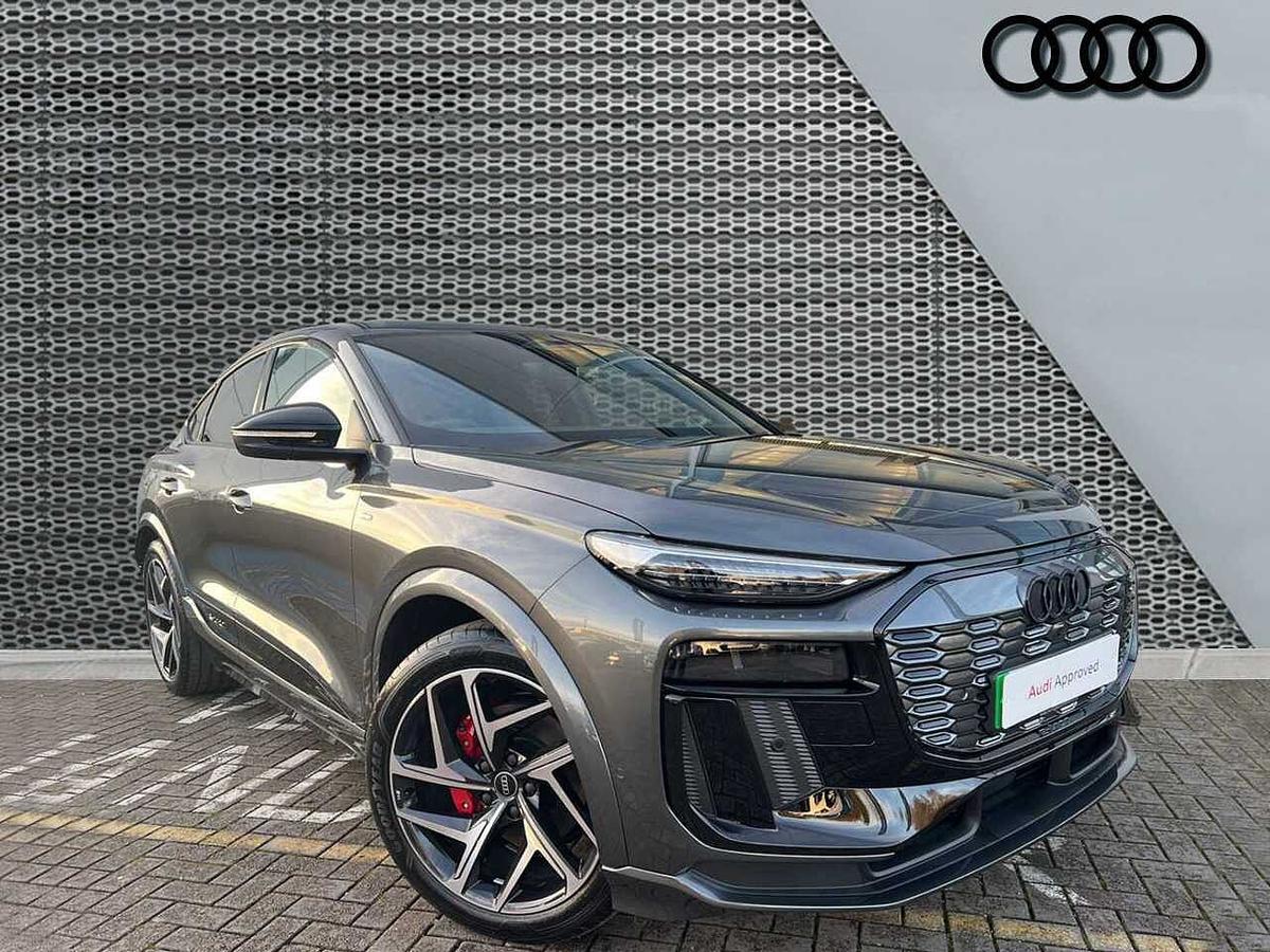Main listing image - Audi Q6 e-tron