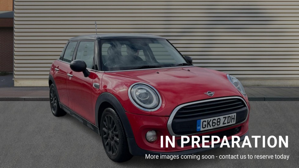 Main listing image - MINI Hatchback 5dr