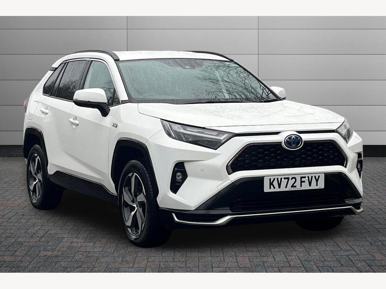 Main listing image - Toyota RAV4