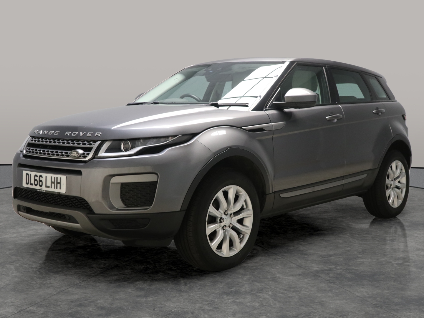 Main listing image - Land Rover Range Rover Evoque