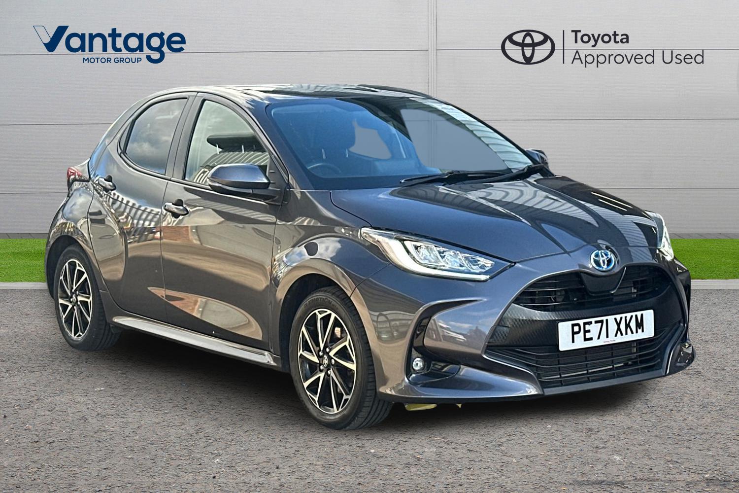 Main listing image - Toyota Yaris
