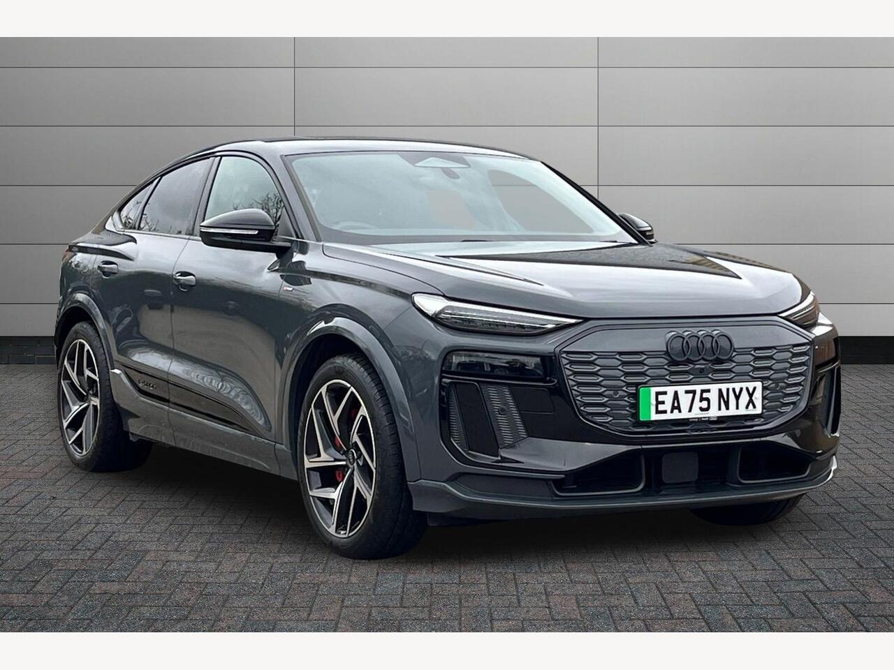 Main listing image - Audi Q6 e-tron