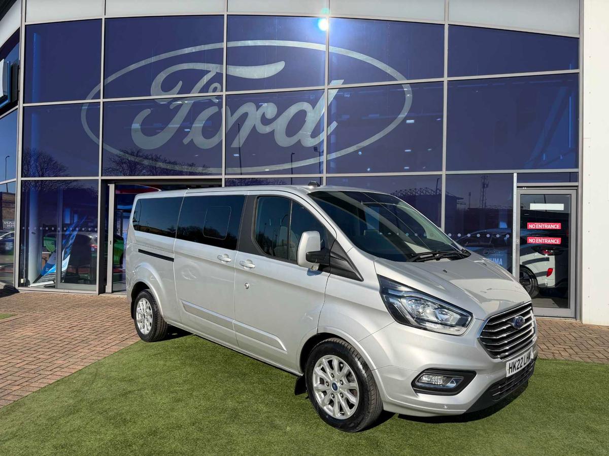 Main listing image - Ford Tourneo Custom