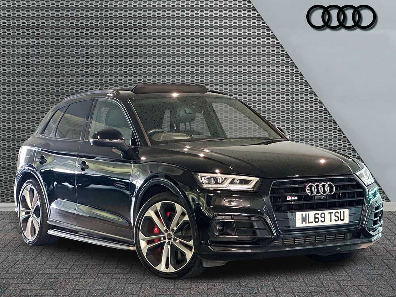 Main listing image - Audi Q5