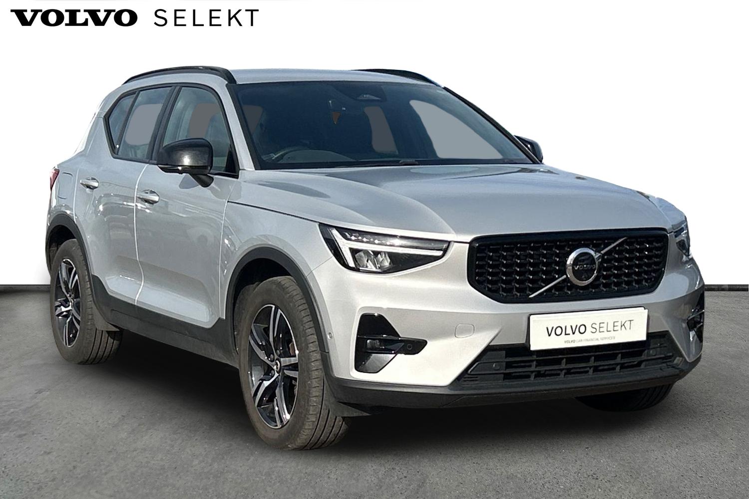 Main listing image - Volvo XC40