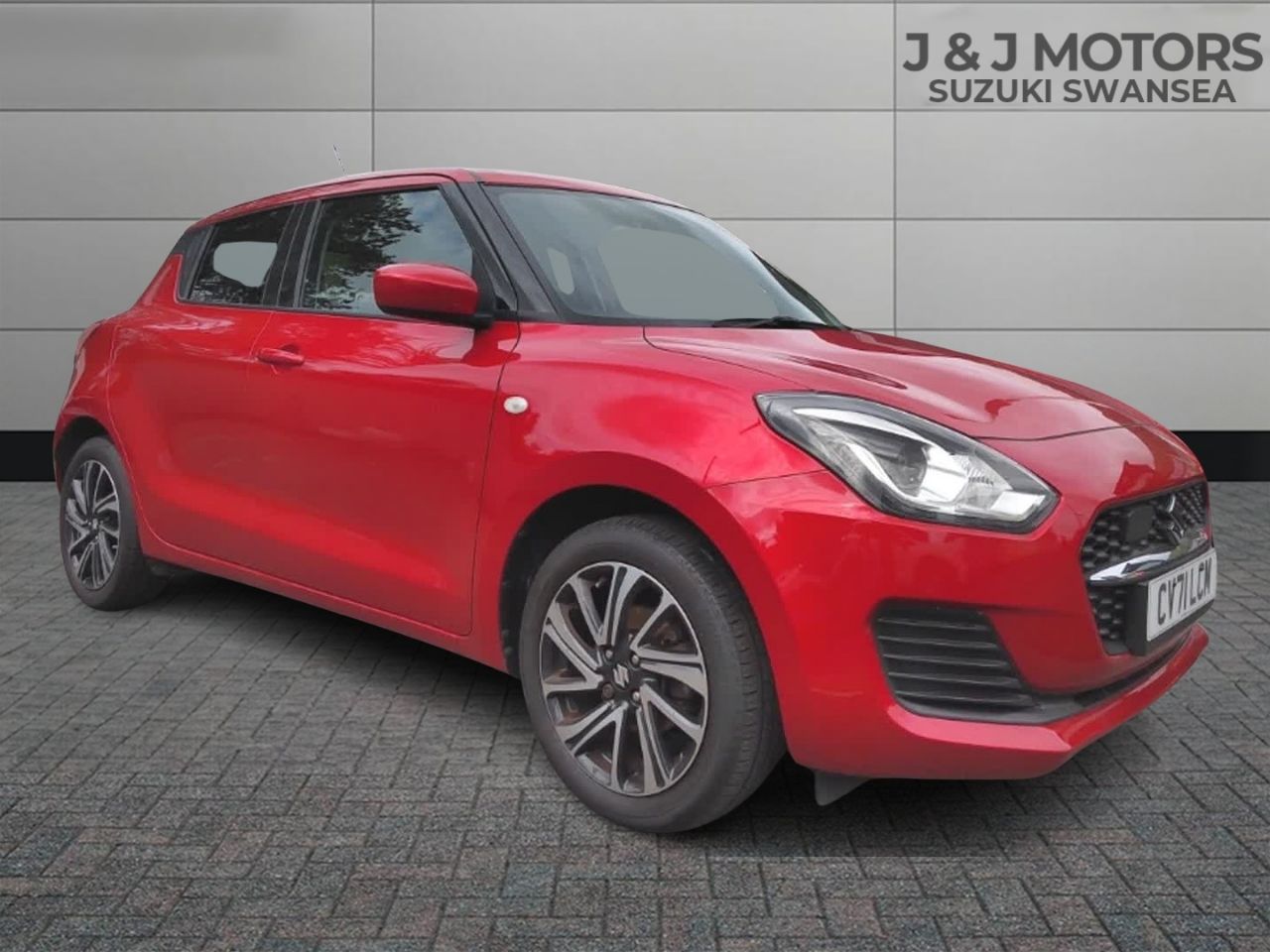 Main listing image - Suzuki Swift