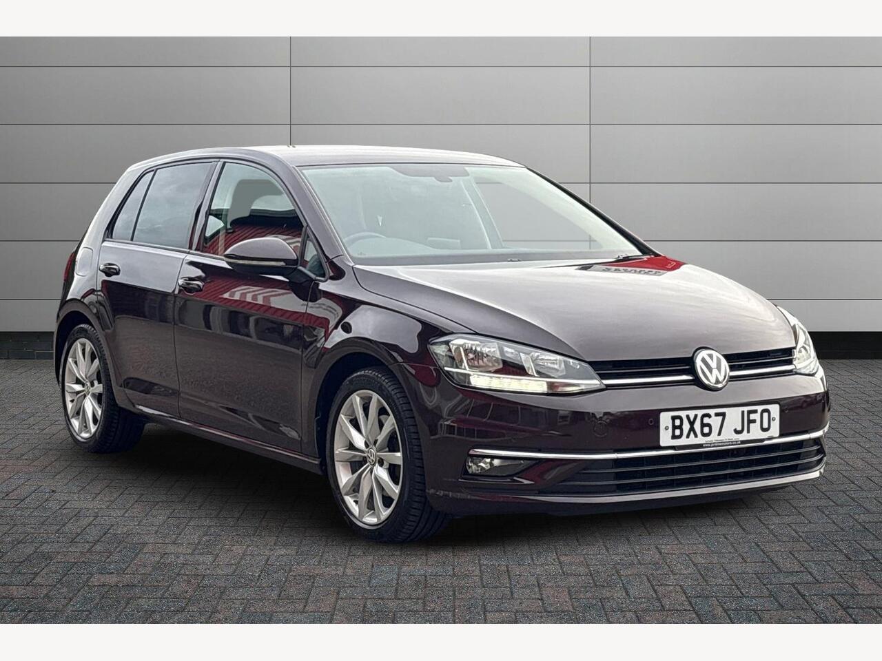 Main listing image - Volkswagen Golf