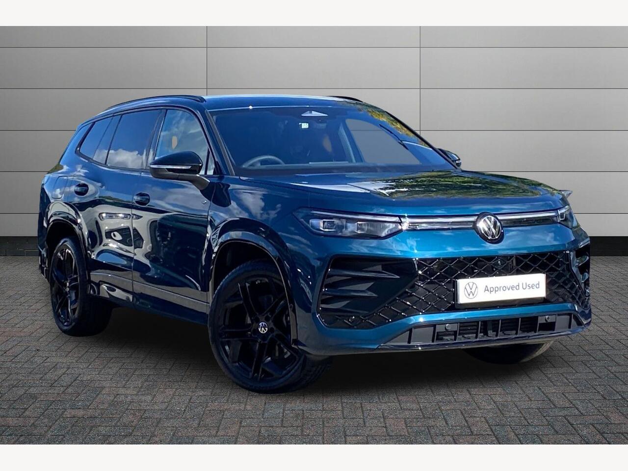 Main listing image - Volkswagen Tayron