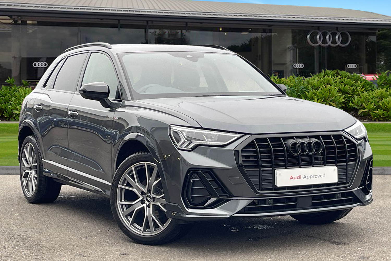 Main listing image - Audi Q3