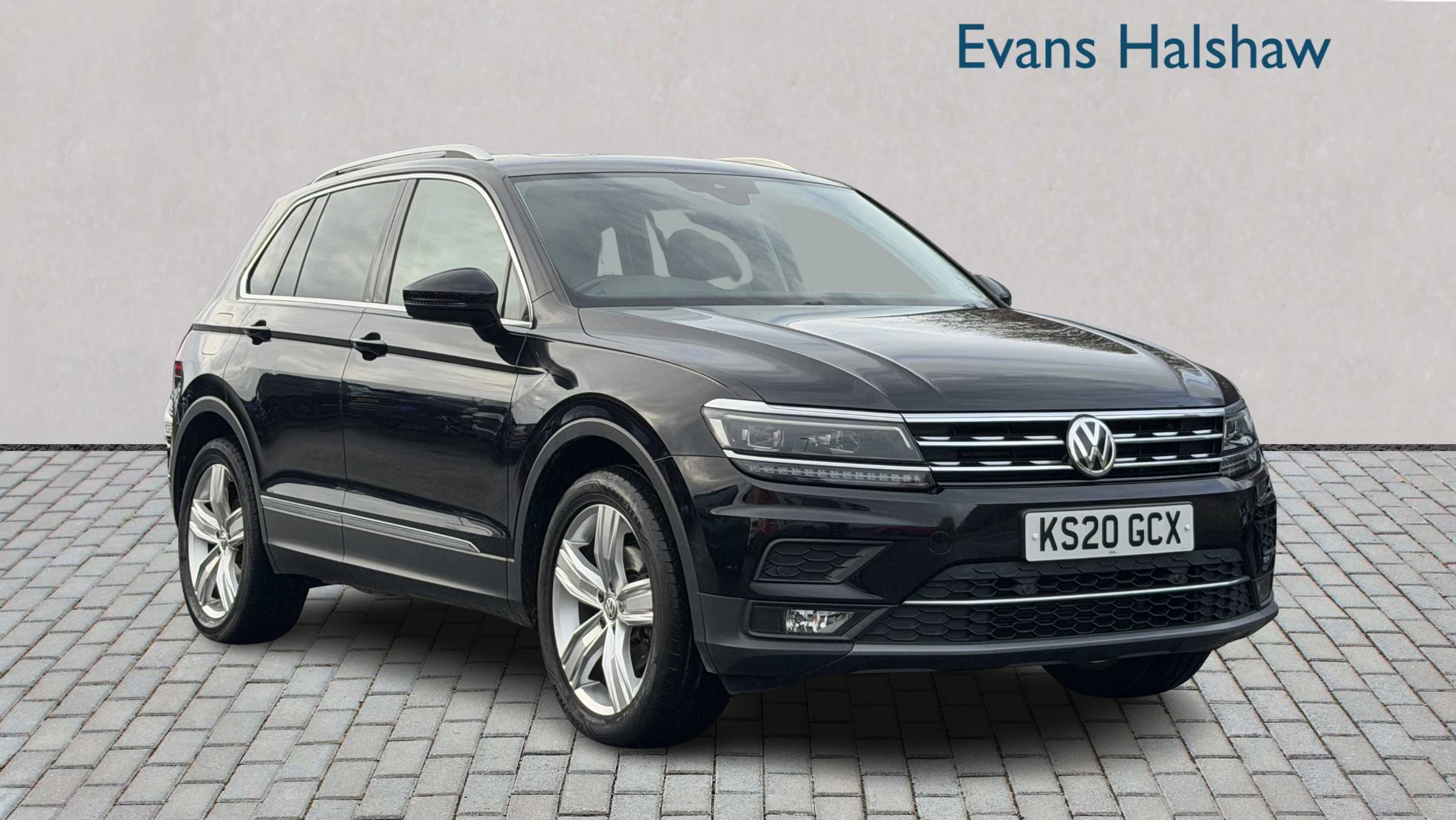 Main listing image - Volkswagen Tiguan