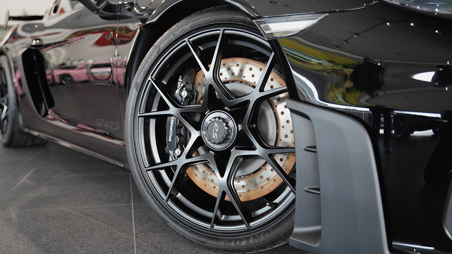 Main listing image - Porsche 911