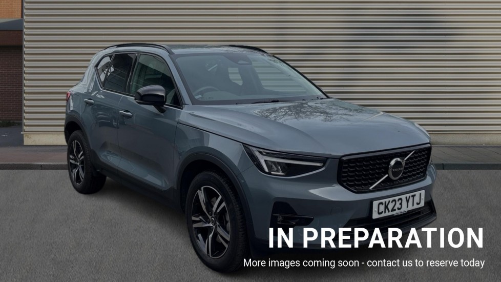 Main listing image - Volvo XC40
