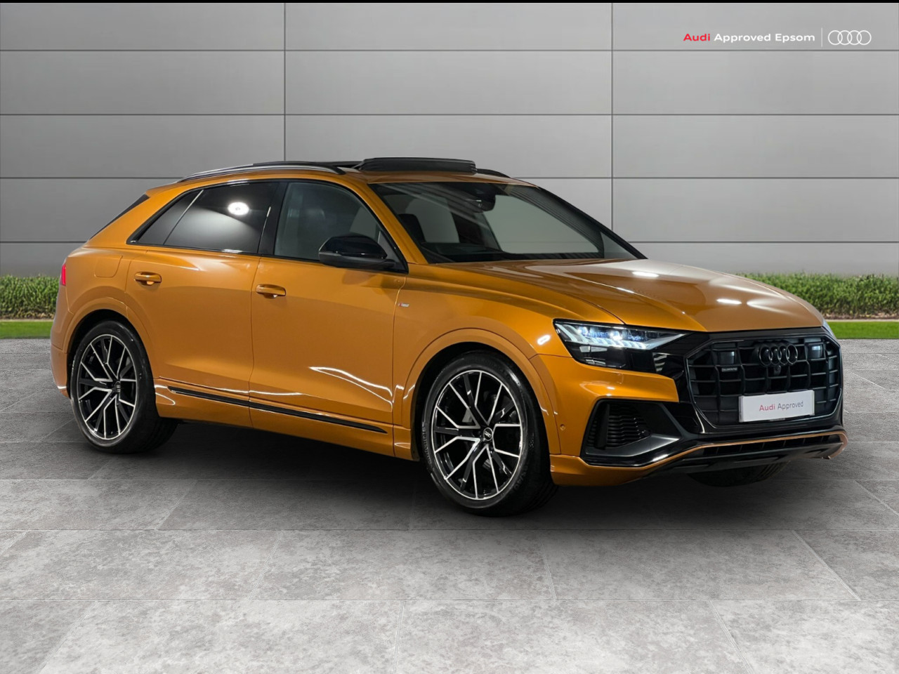 Main listing image - Audi Q8