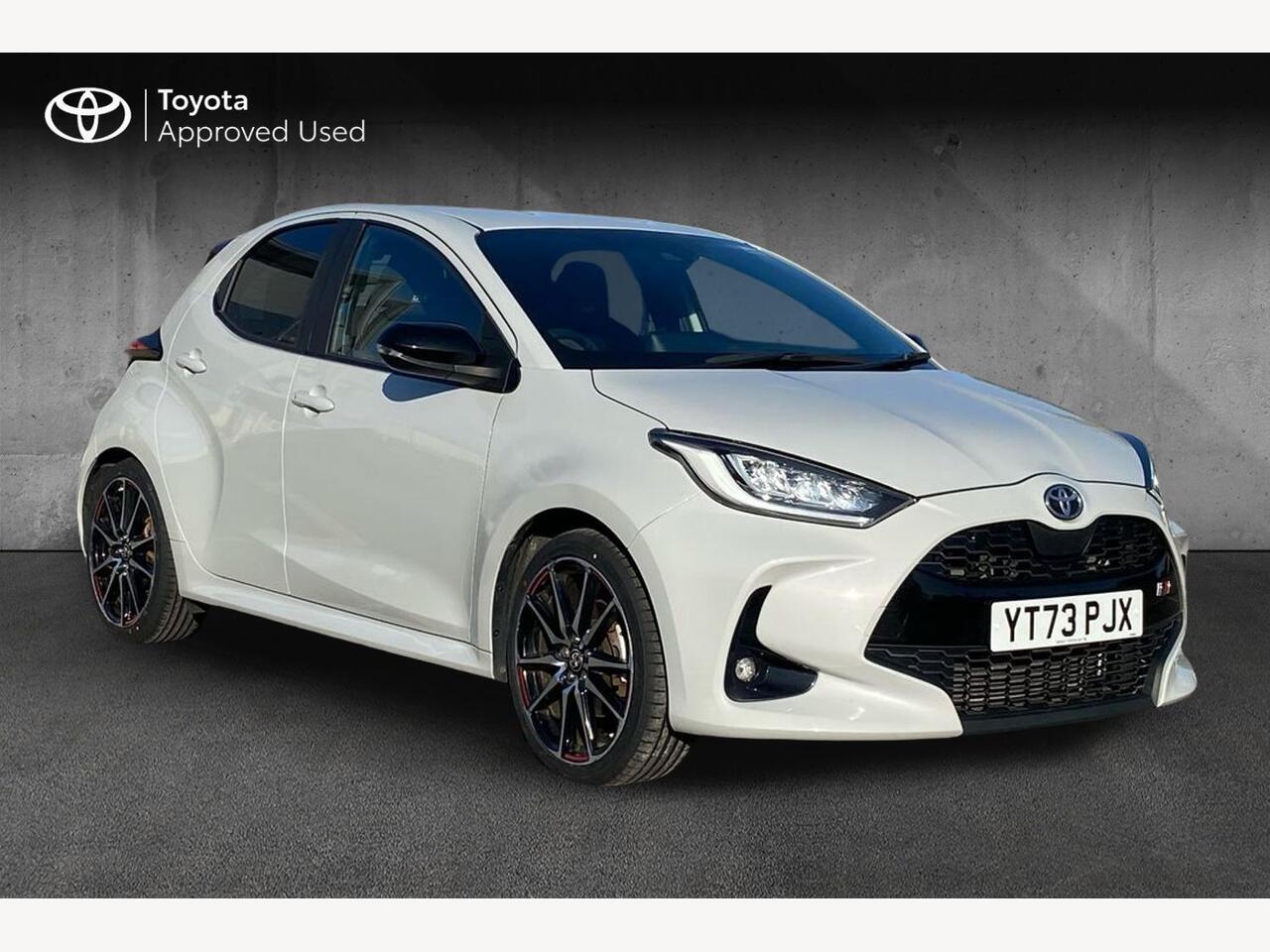 Main listing image - Toyota Yaris