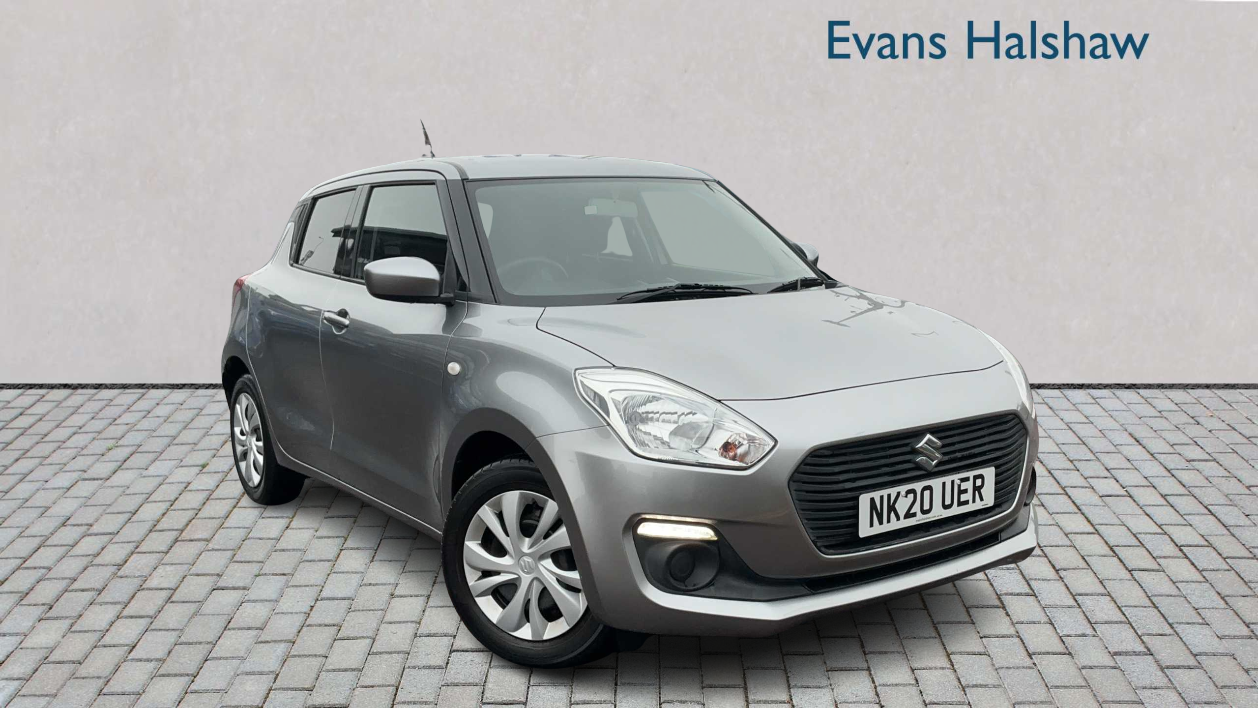 Main listing image - Suzuki Swift