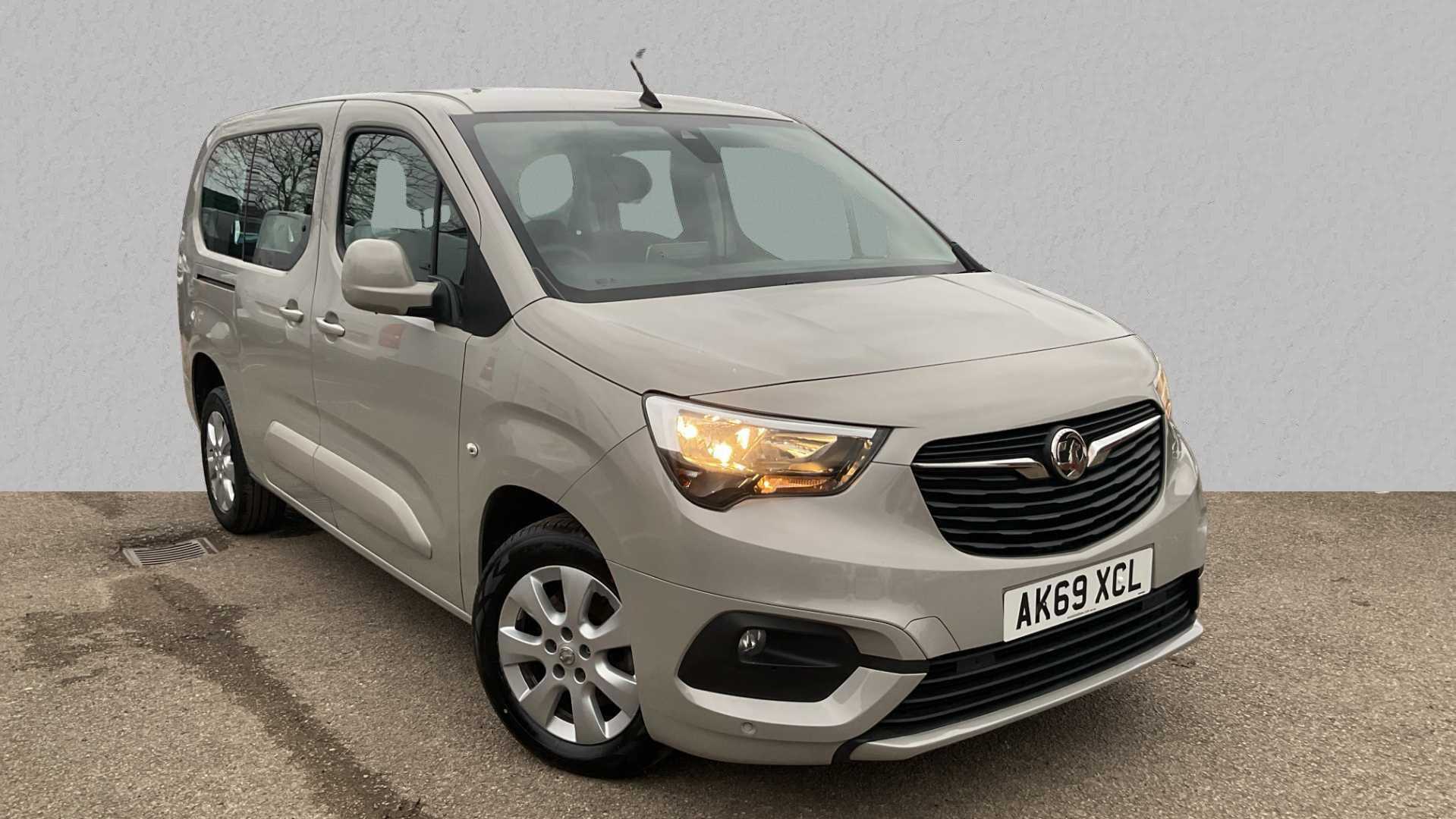 Main listing image - Vauxhall Combo Life