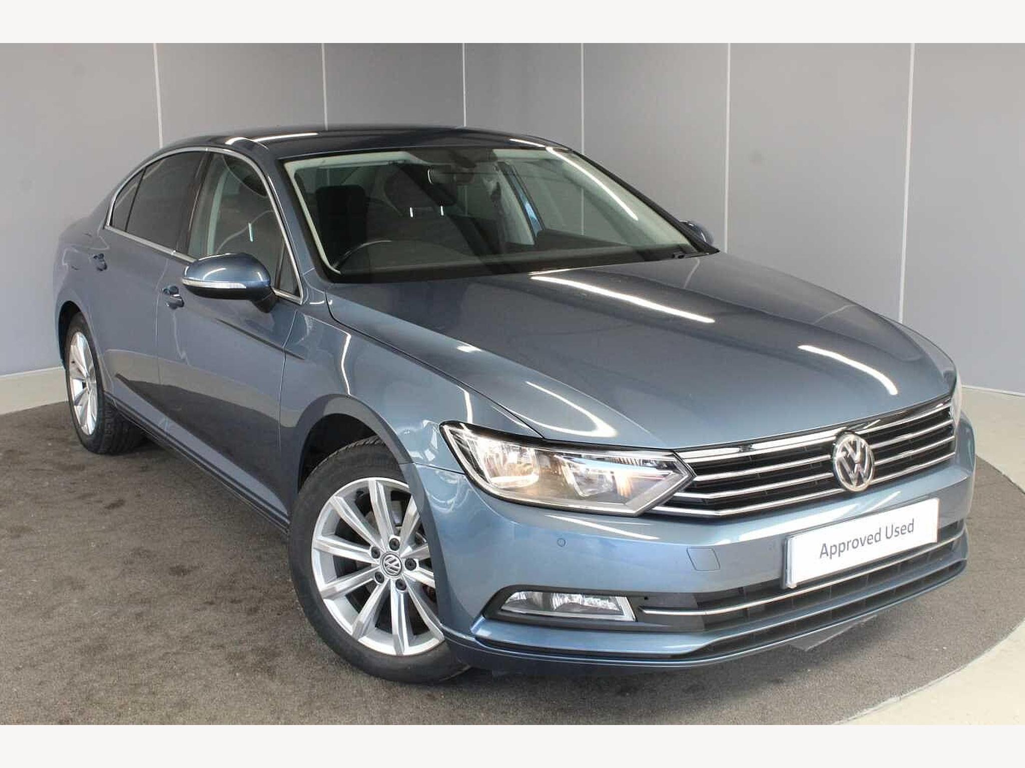 Main listing image - Volkswagen Passat