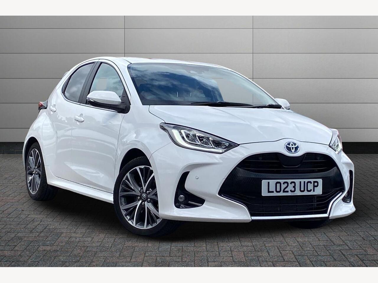 Main listing image - Toyota Yaris