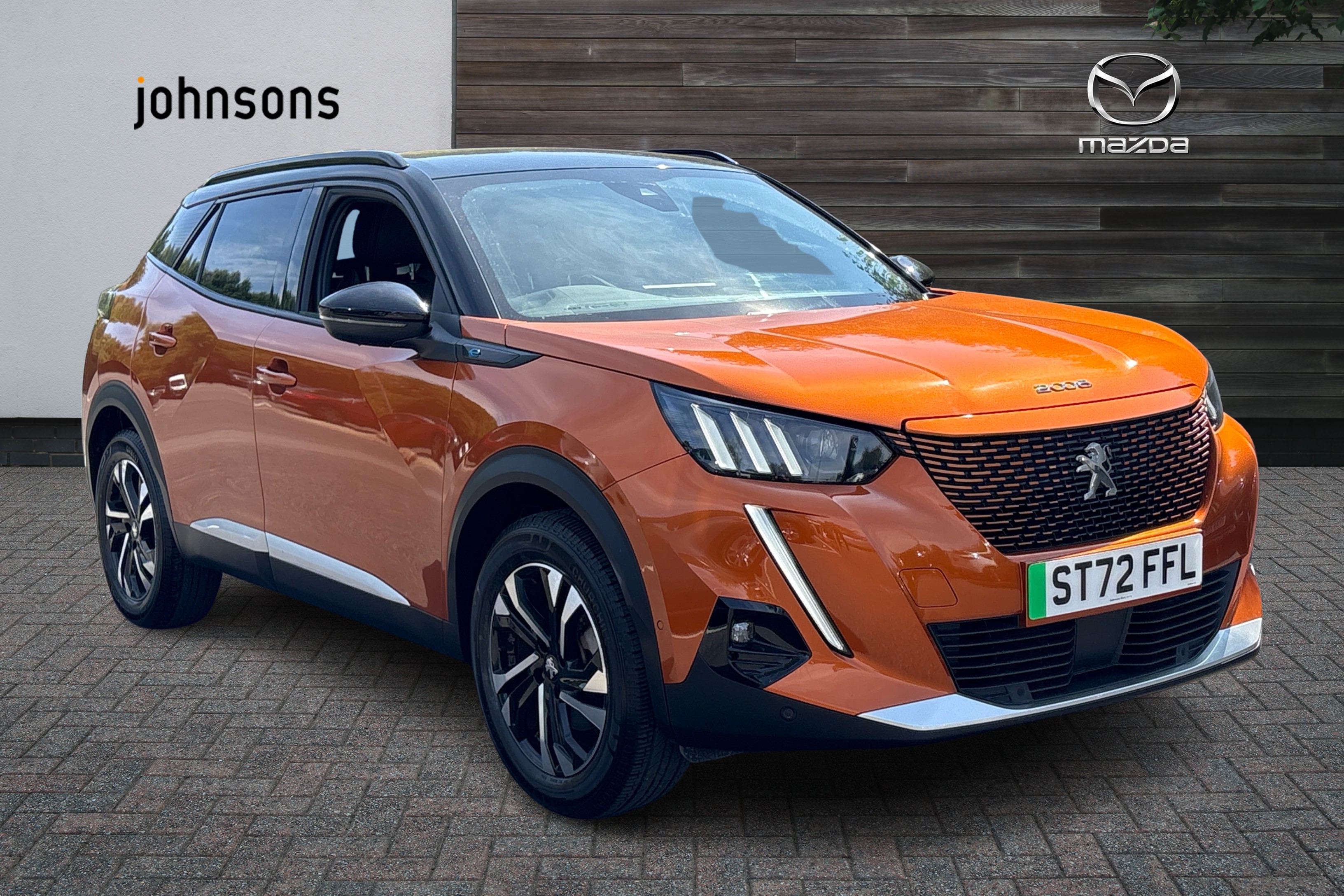 Main listing image - Peugeot 2008