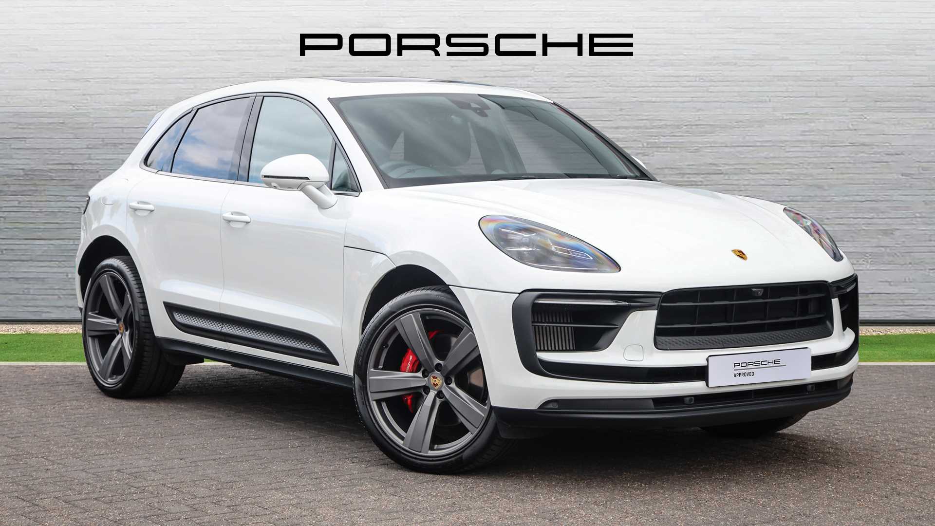 Main listing image - Porsche Macan