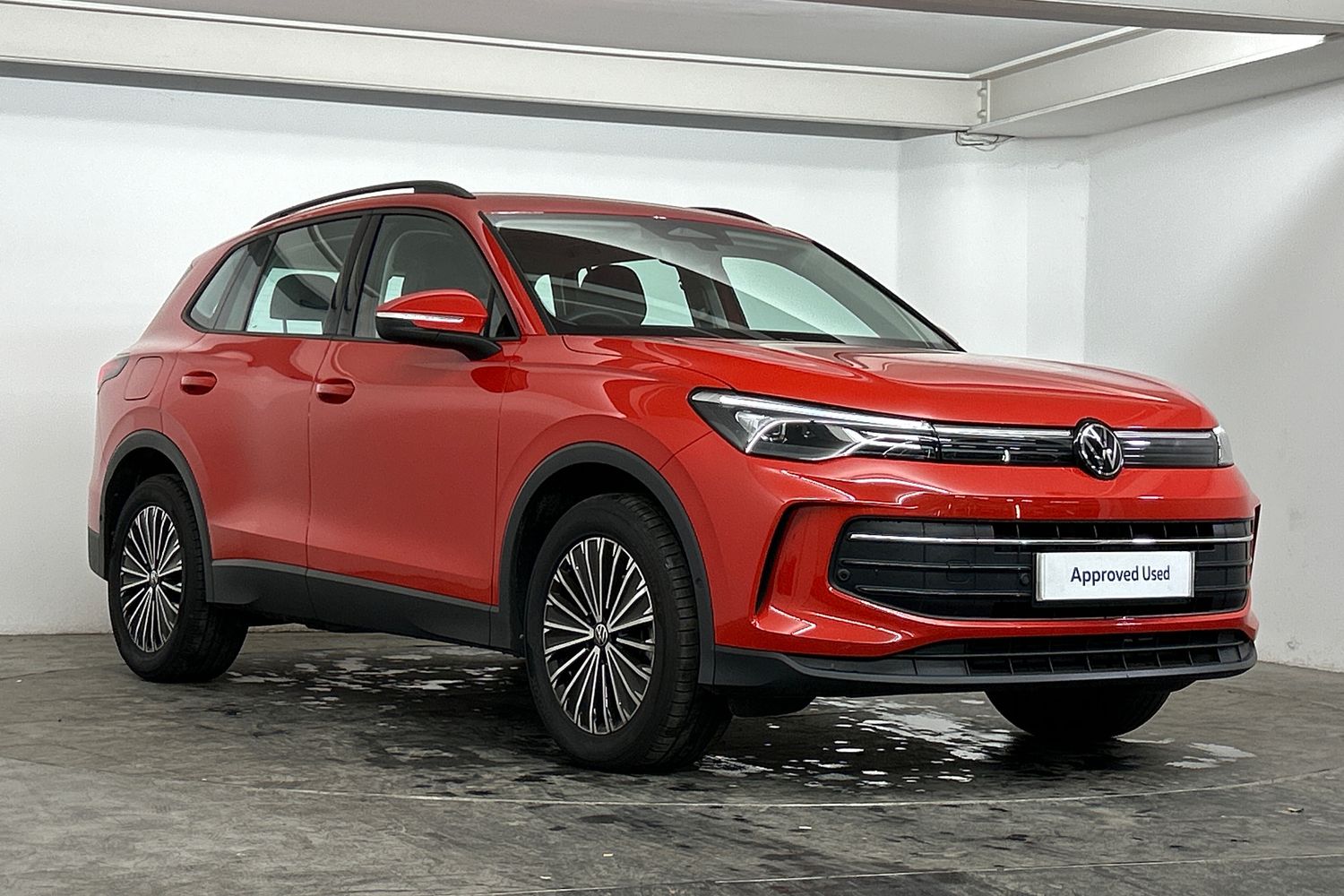 Main listing image - Volkswagen Tiguan