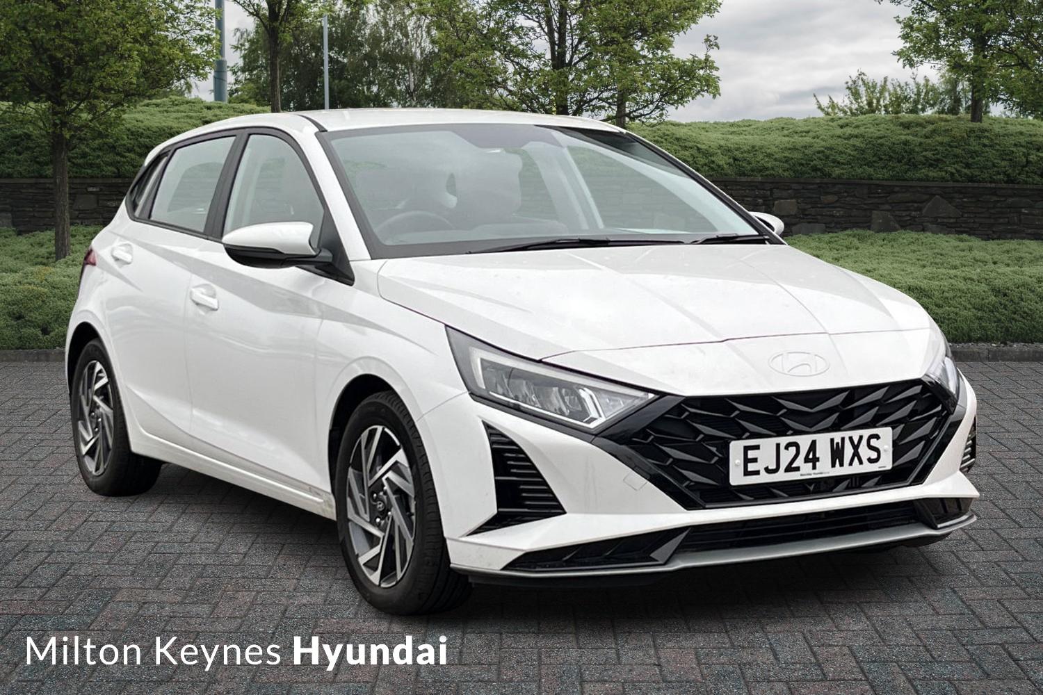 Main listing image - Hyundai i20