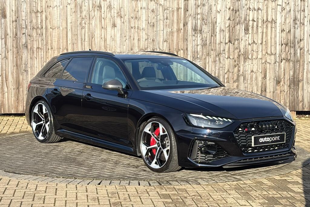 Main listing image - Audi RS4