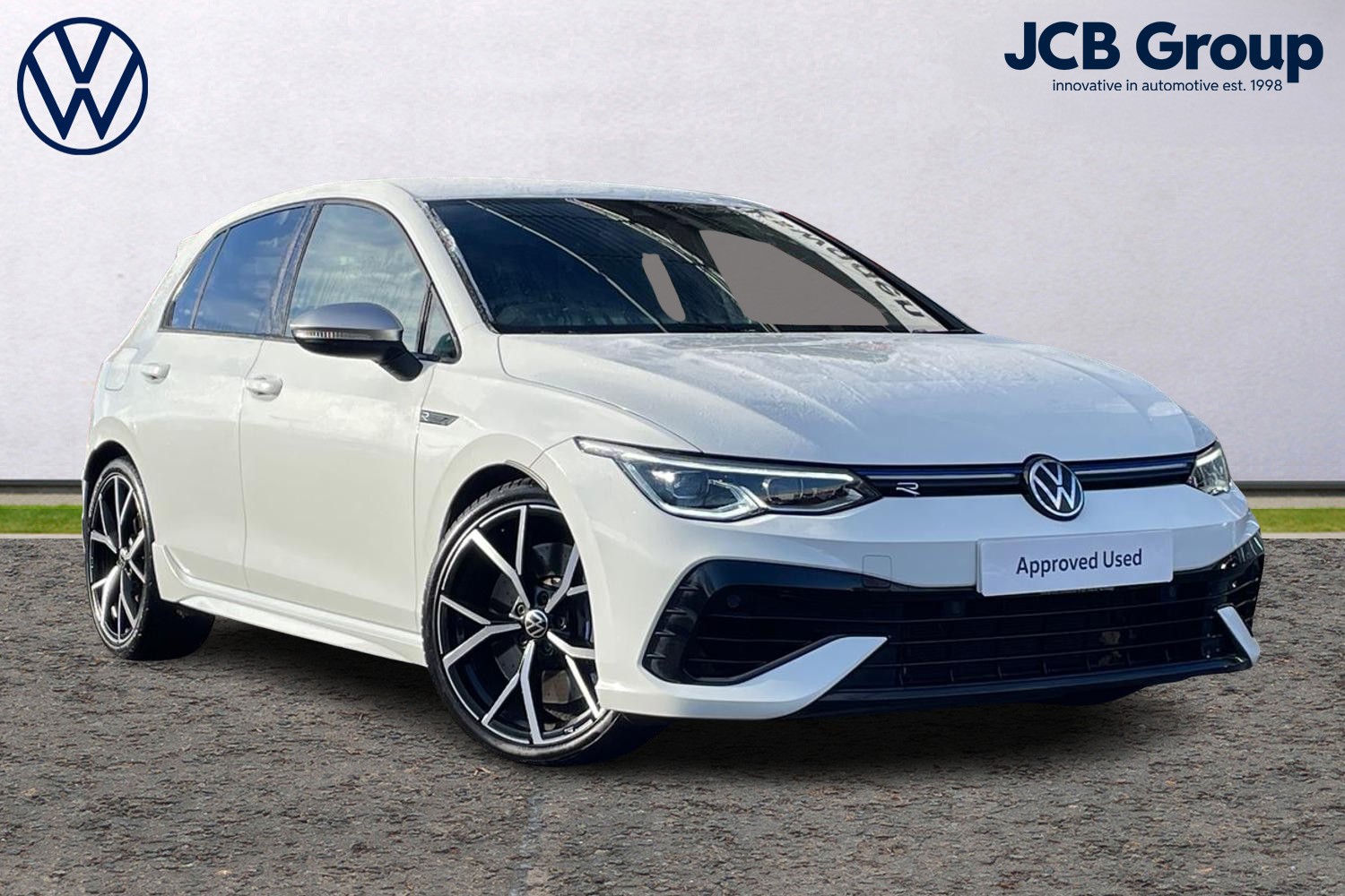 Main listing image - Volkswagen Golf R