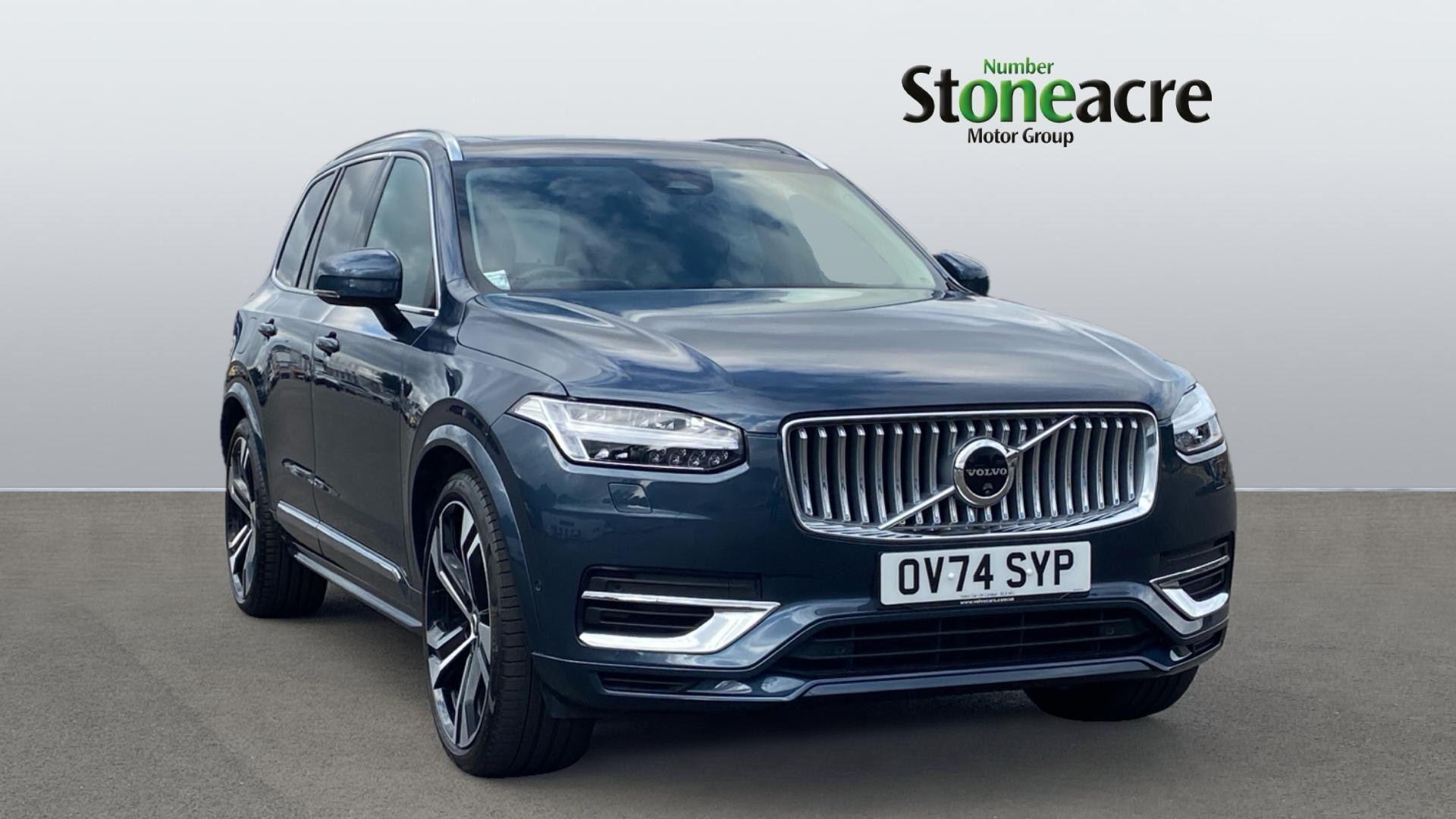 Main listing image - Volvo XC90