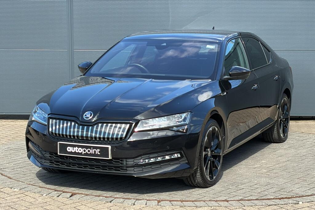 Main listing image - Skoda Superb