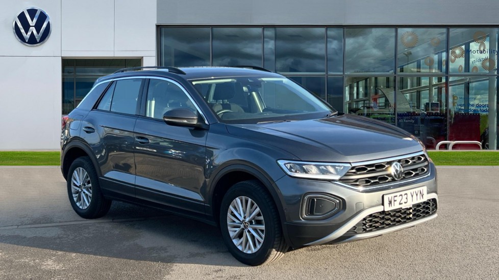 Main listing image - Volkswagen T-Roc