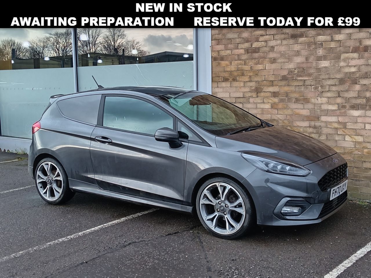 Main listing image - Ford Fiesta Van