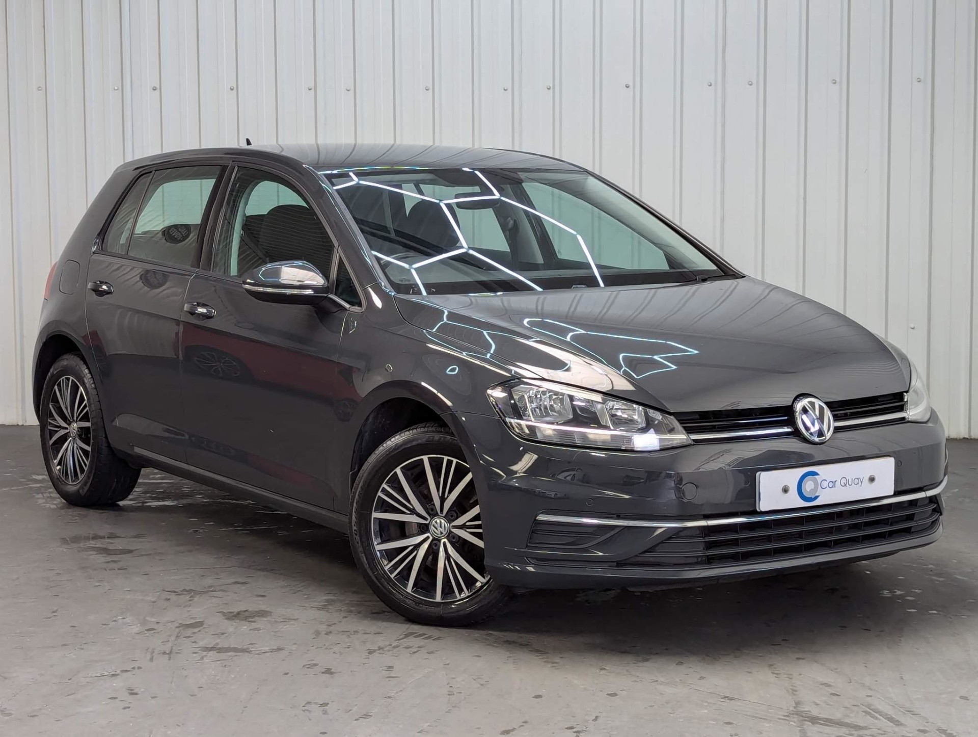 Main listing image - Volkswagen Golf