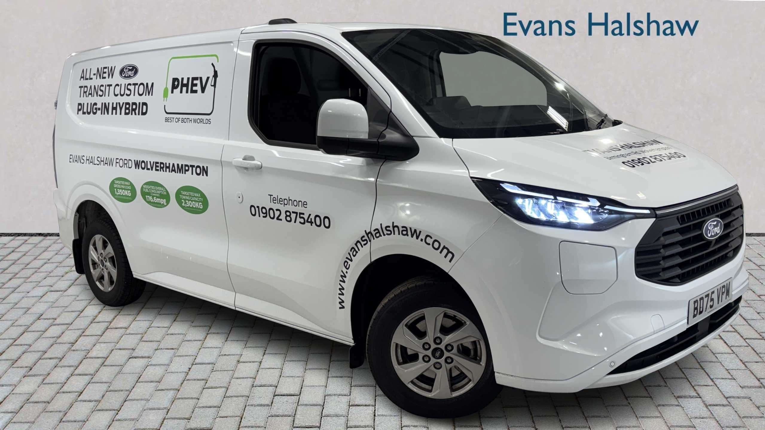 Main listing image - Ford Transit Custom