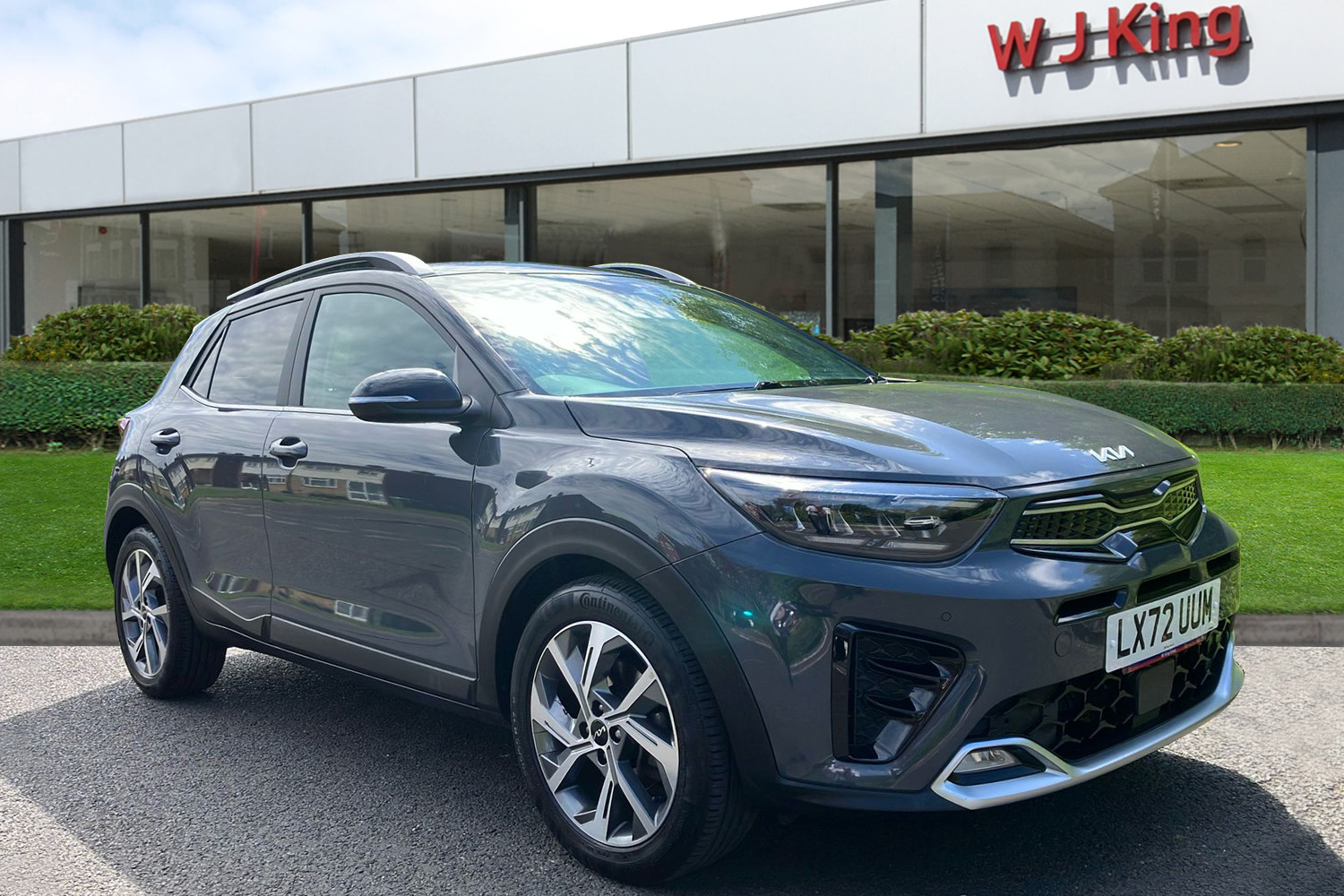 Main listing image - Kia Stonic