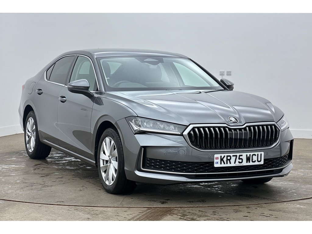 Main listing image - Skoda Superb
