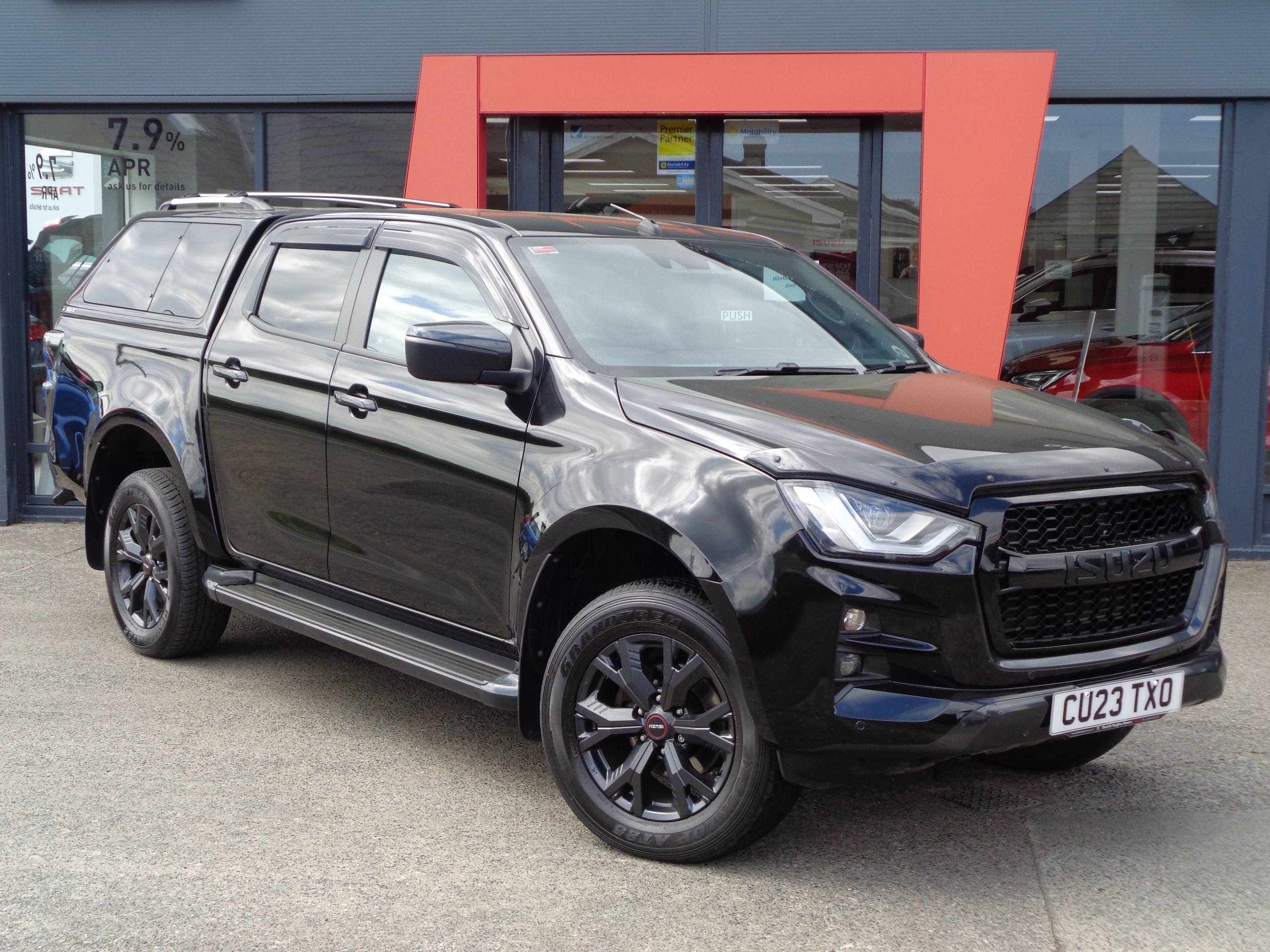 Main listing image - Isuzu D-Max